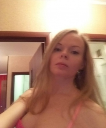 🌸 Я создам атмосферу релакса и удовольствия, чтобы ты отдохнул от повседневной рутины. 💖 В моих руках ты почувствуешь себя настоящим мужчиной, воплощение своих фантазий. 💋 Жду только самых искушенных и щедрых гостей. 🌹 Подарю тебе незабываемые ощущения и оставлю лишь положительные эмоции. 🌟 Живу в Москве, приму у себя или приеду к тебе. ✨ Фото настоящие, отзывы положительные. Звони прямо сейчас и позволь себе настоящий рай! 💫💕 Ирина